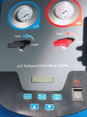 Entrance Level Car Refrigerant Recovery Machine Semi Automatic 1 Year Warranty